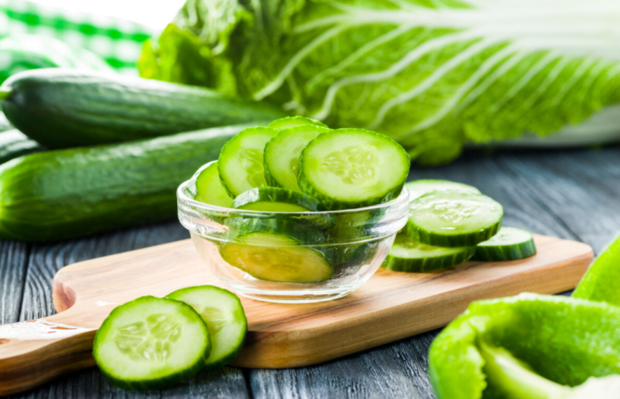 Medicinal Cucumber And Garlic Salad: Lowers Cholesterol, Regulates High ...